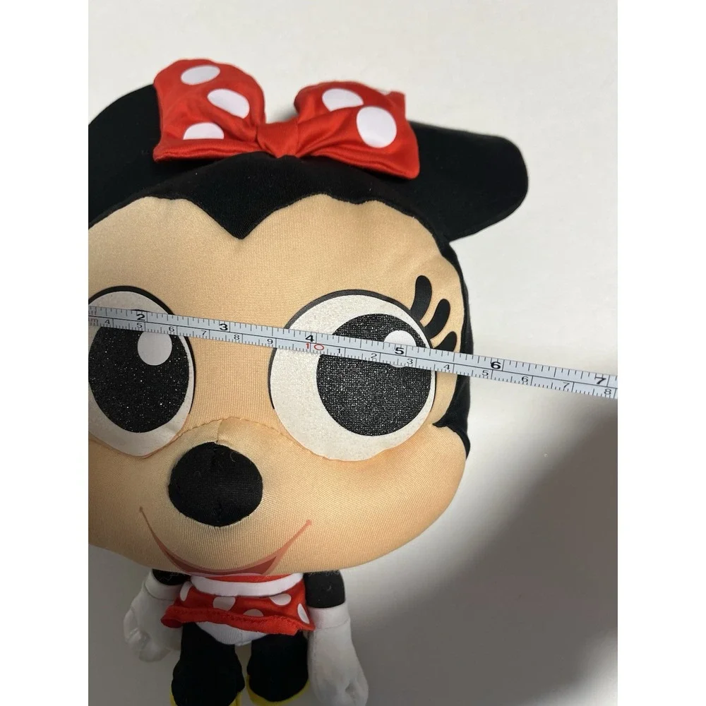 Minnie Mouse Plush size 10inx6in very‎ clean